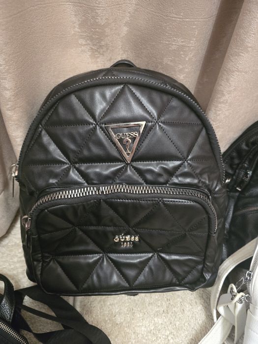 Раници 5броя за 60лв