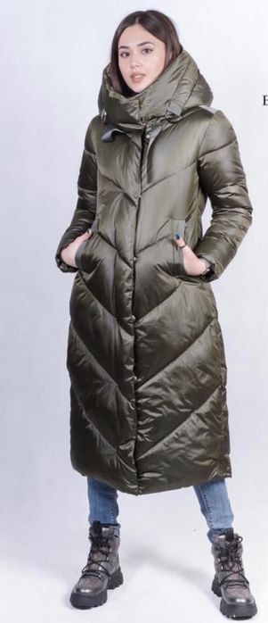 Зимний женский пуховик