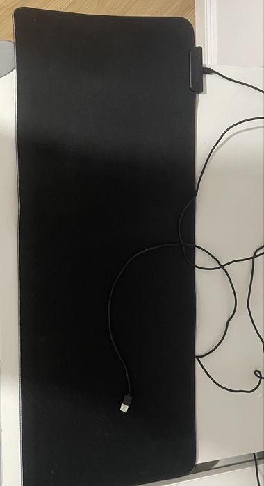 Vand Tastatura , maus, suport casti ,suport monitor , covoras