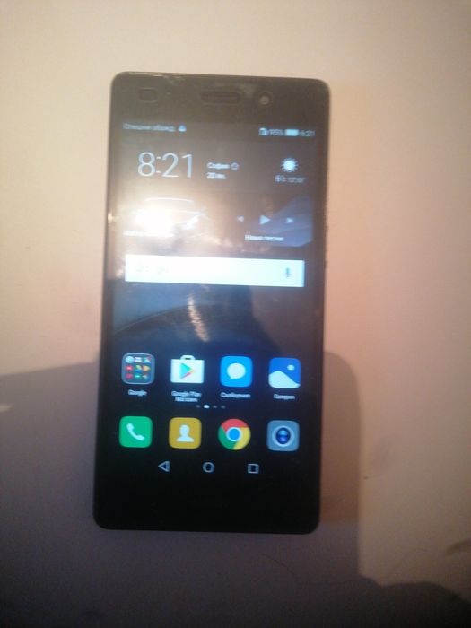 Huawei P8 lite. Blac