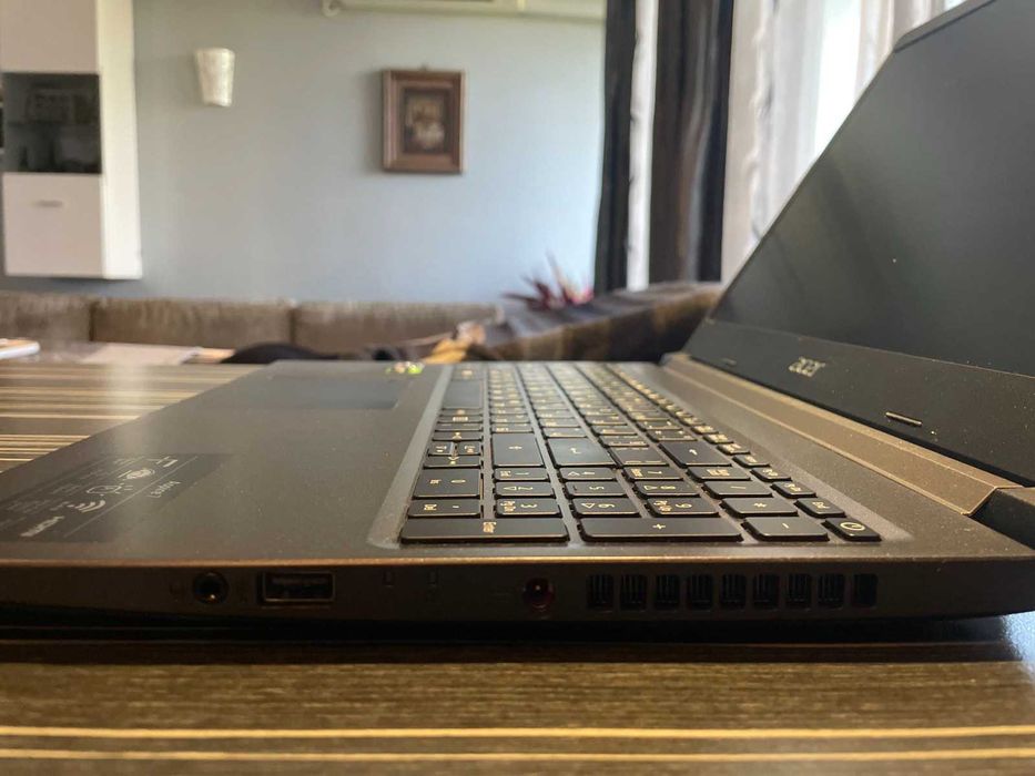 Acer Aspire 7 A715-42G