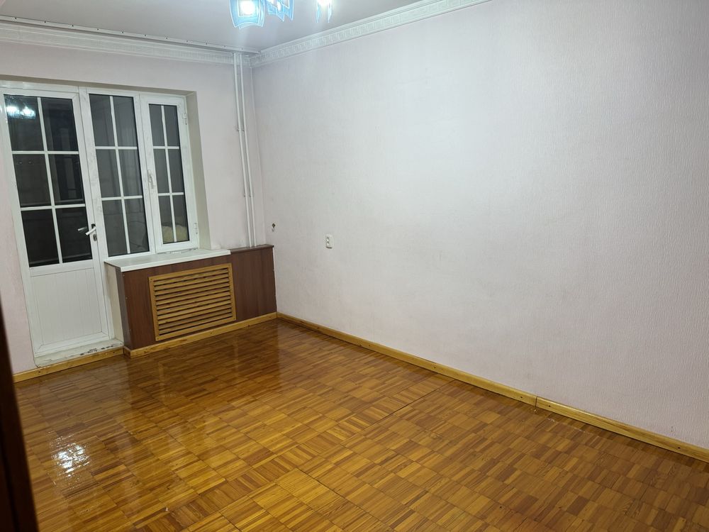 Срочно продам свою 4-х квартиру 2/2/4 на Юнусабаде