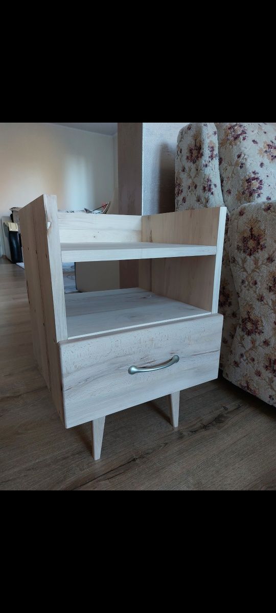 Mobilier din lemn