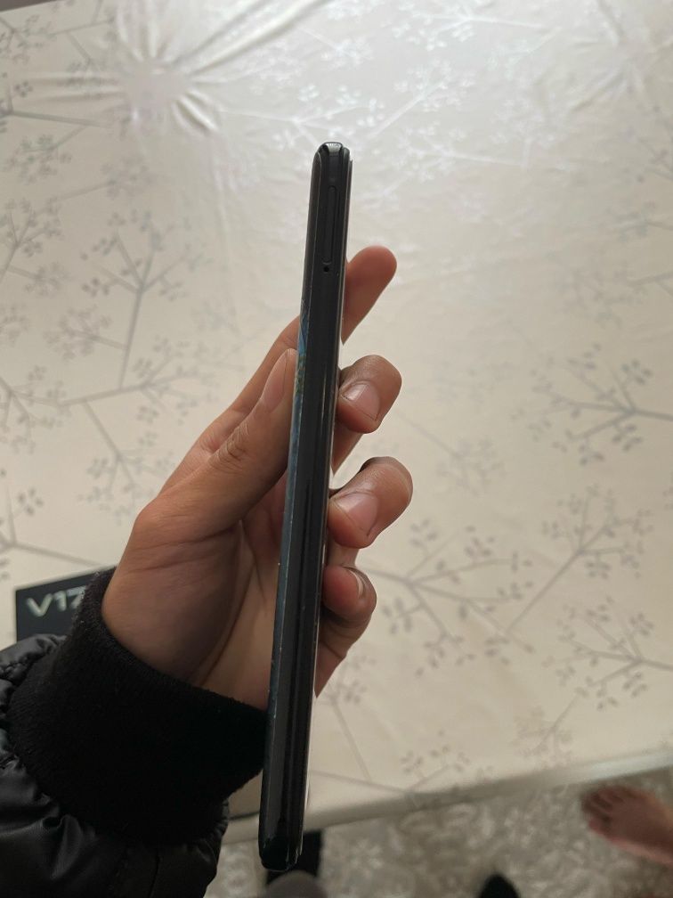 Vivo V17 8 ОЗУ / 128 Гб