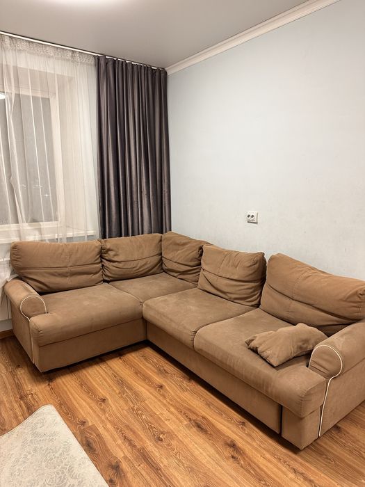 Продам Диван угловой в хорошем состоянии