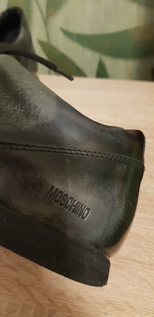 Pantofi Moschino măr.42