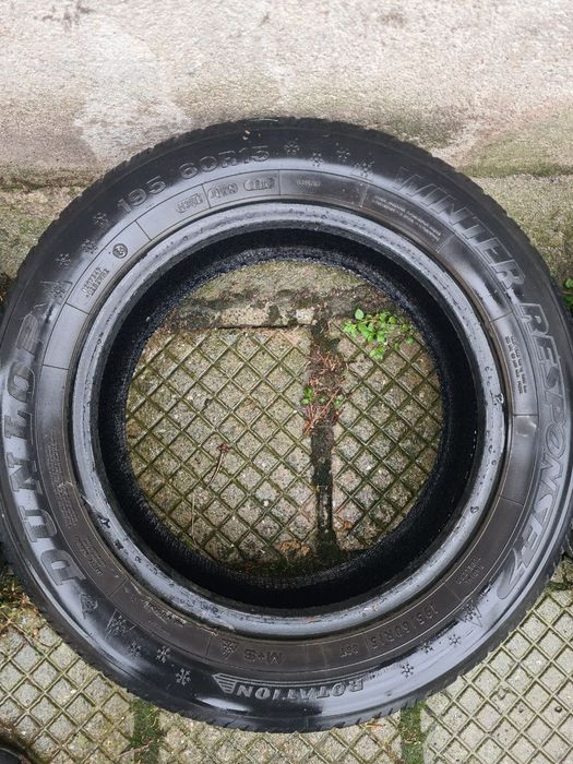 Зимни гуми 195/60/15 Dunlop