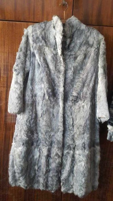 Дамски палта от китайска коза