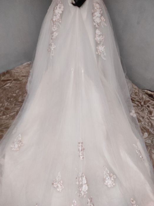 Продам свадебное платье