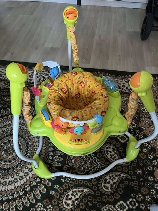 Продам ходунок и пригунок оба смразворотом на 360 градусов удобно