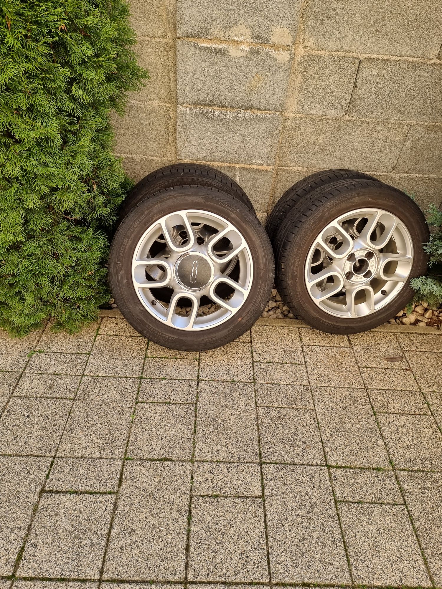 Vand cauciucuri vară Hankook  185/55 R15