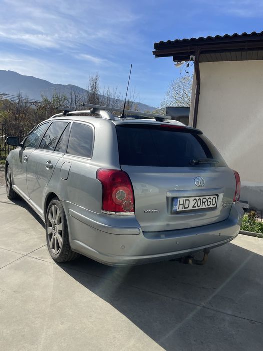 Toyota avensis 2008 2.2 177 cp