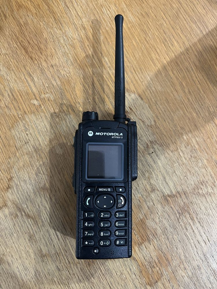 Професионална цифрова радиостанция Motorola