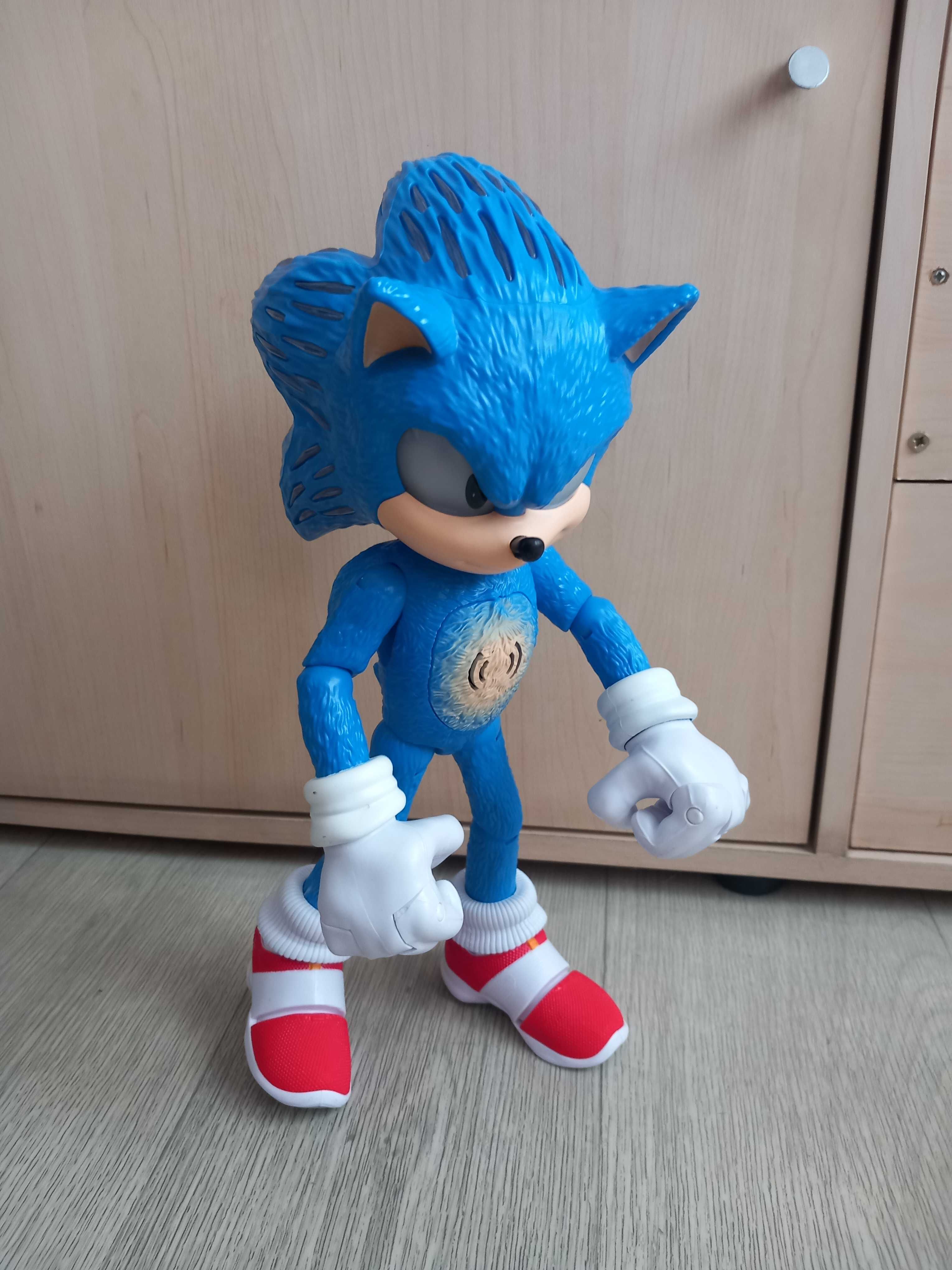 Sonic светеща и говореща !