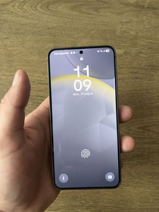 Vând samsung s24 în stare buna