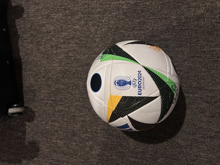 Футболна топка adidas Fussballliebe Euro 2024 Luague Box