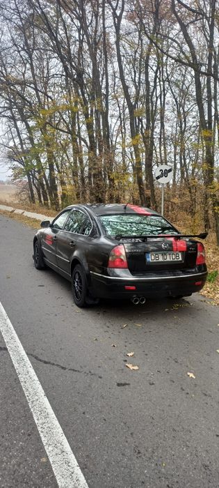 Vând Volkswagen passat b5.5 an 2001 în stare bună