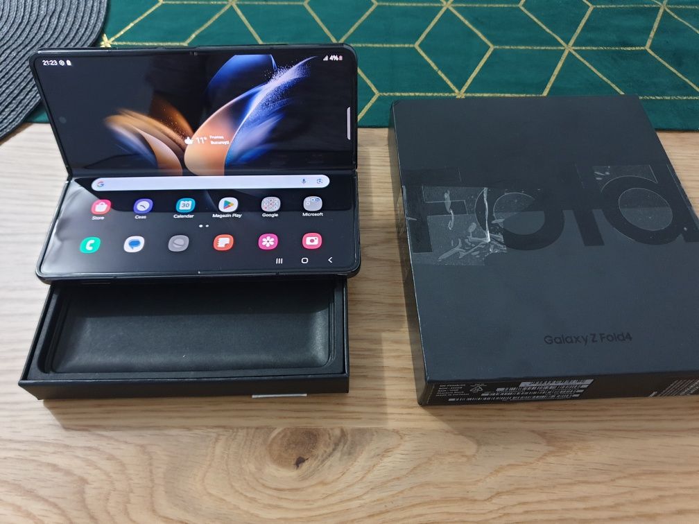 Samsung galaxy z fold 4 256 GB