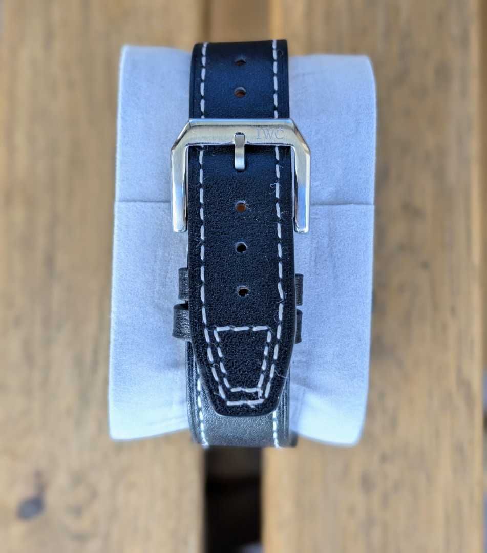 Автоматичен мъжки часовник IWC Schaffhausen Pilot's Watch 41