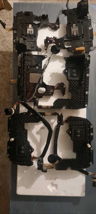 Клапанно тяло/мехатроник/ за автоматични скоростни кутии