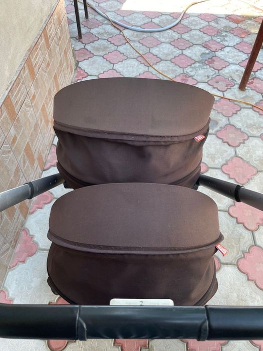 Carucior pentru gemeni