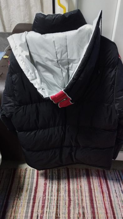 Geacă cu 2 fețe ,marca EA originală