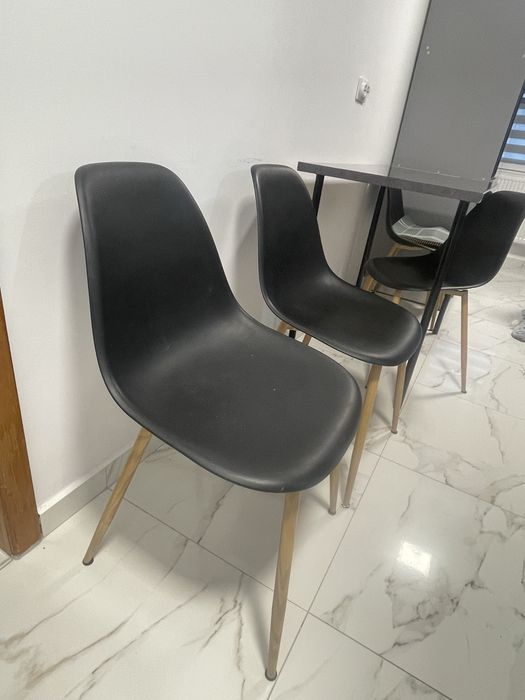 Set 4 scaune EAMES bucatarie/sufragerie
