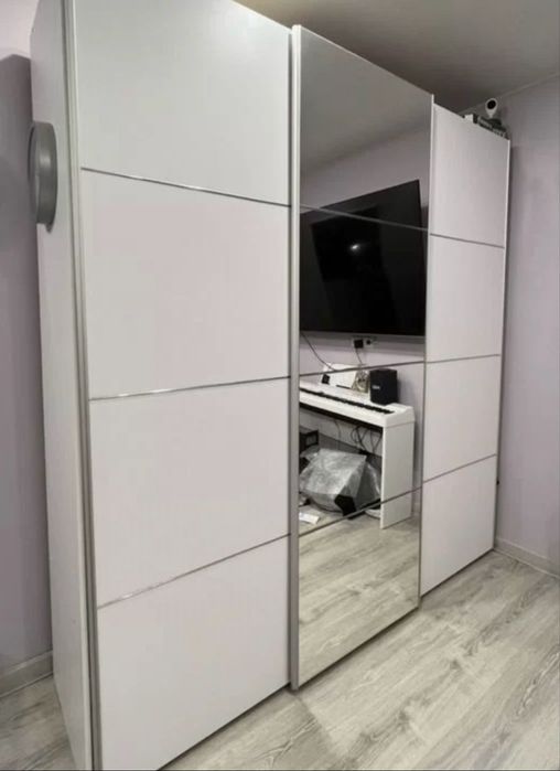 Шкаф купе белый как новый