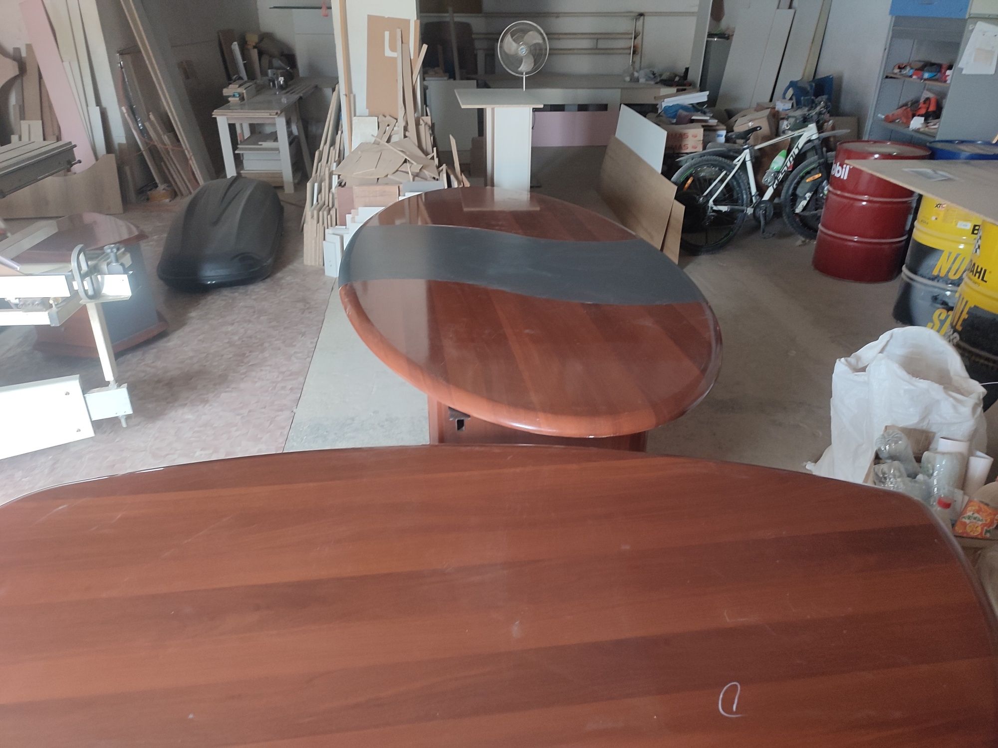 Продам стол для директора