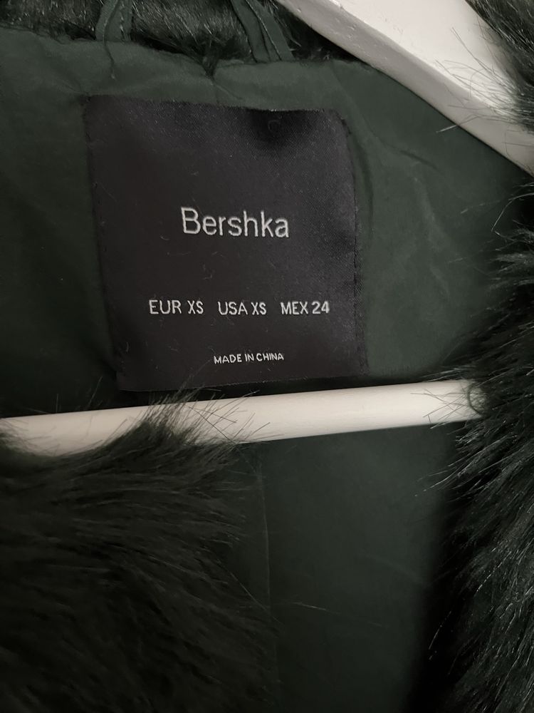 Blanita Bershka