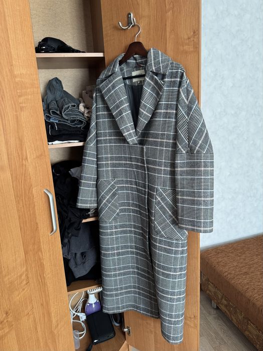 Продам пальто женское оверсайз на весну-осень