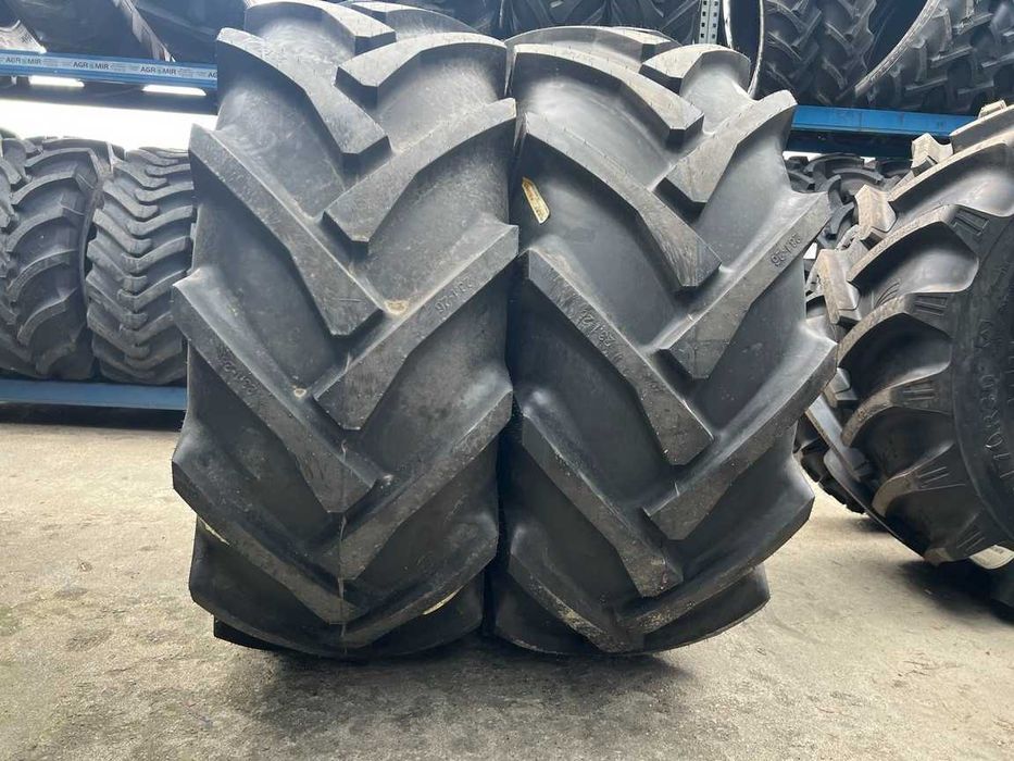 Cauciucuri 23.1-26 cu 16 pliuri noi pentru combina CASE, JOHN DEERE