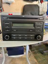 Два броя Оригинален cd player за Volkswagen Polo . И Volkswagen 5.6