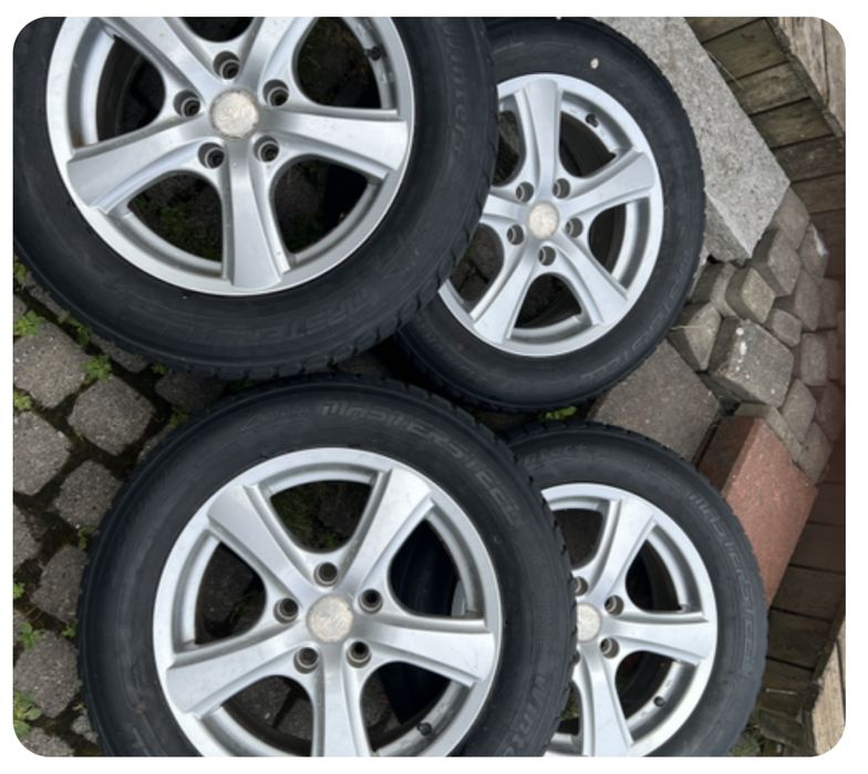 Оригинални джанти със зимни гуми за Хонда CR V