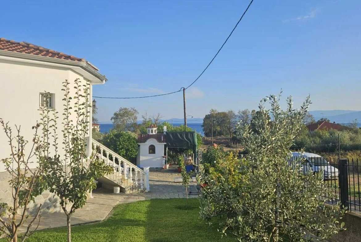 Къща в Серайки Акти