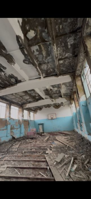 Здание на разбор