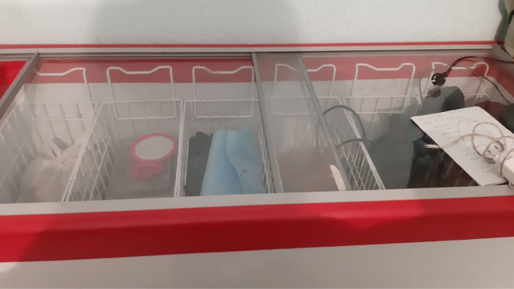 Холодилник тестомес полки для магазина морозилник