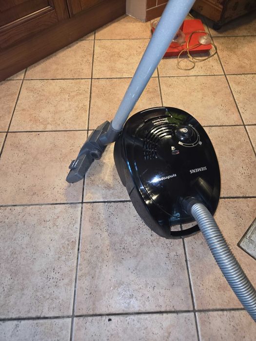 Прахосмукачка SIEMENS synchrpover