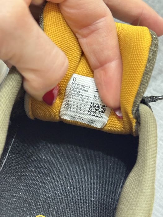 New Balance  маратонки  унисекс