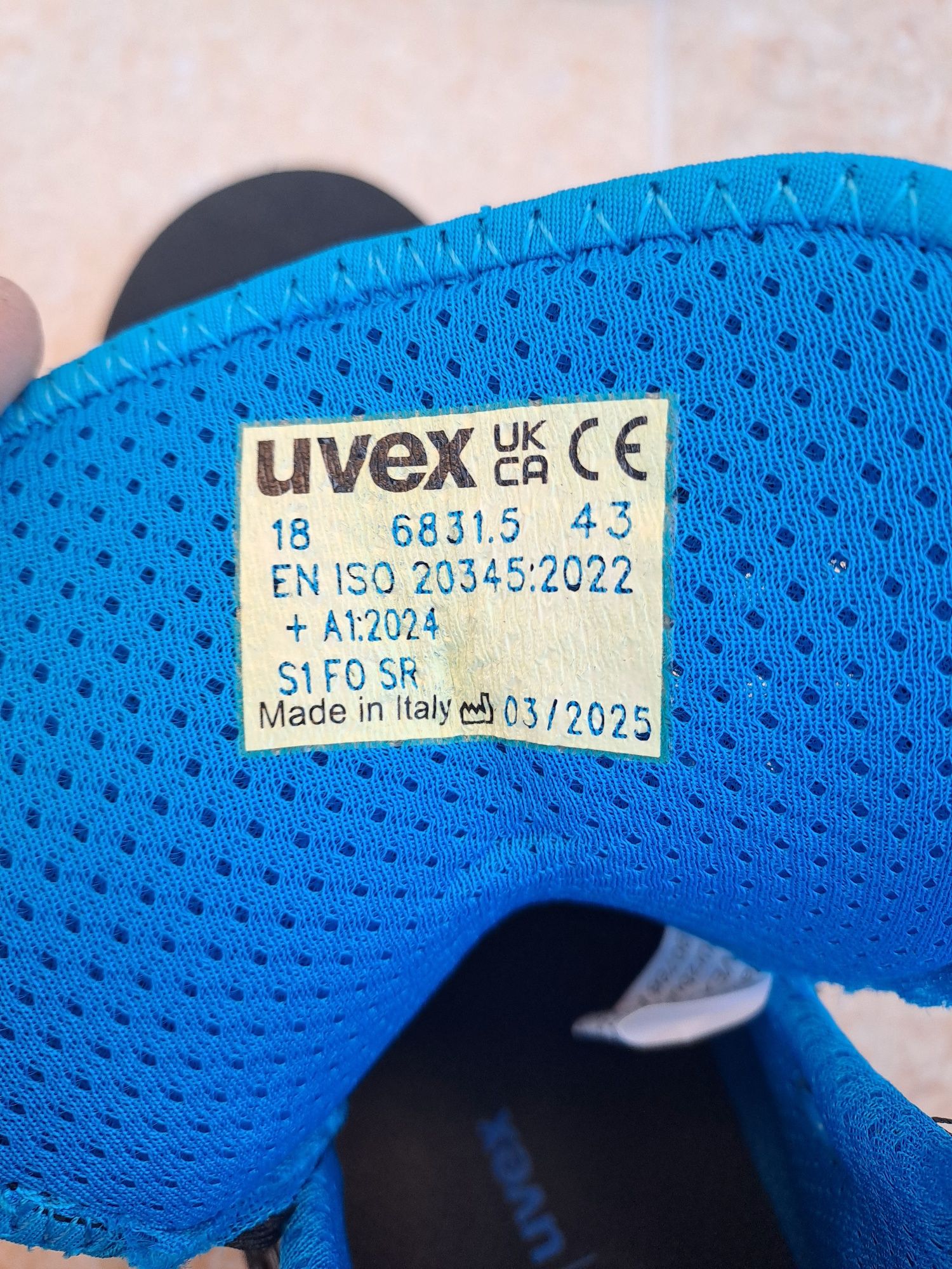 Bocanci protecție Uvex 43