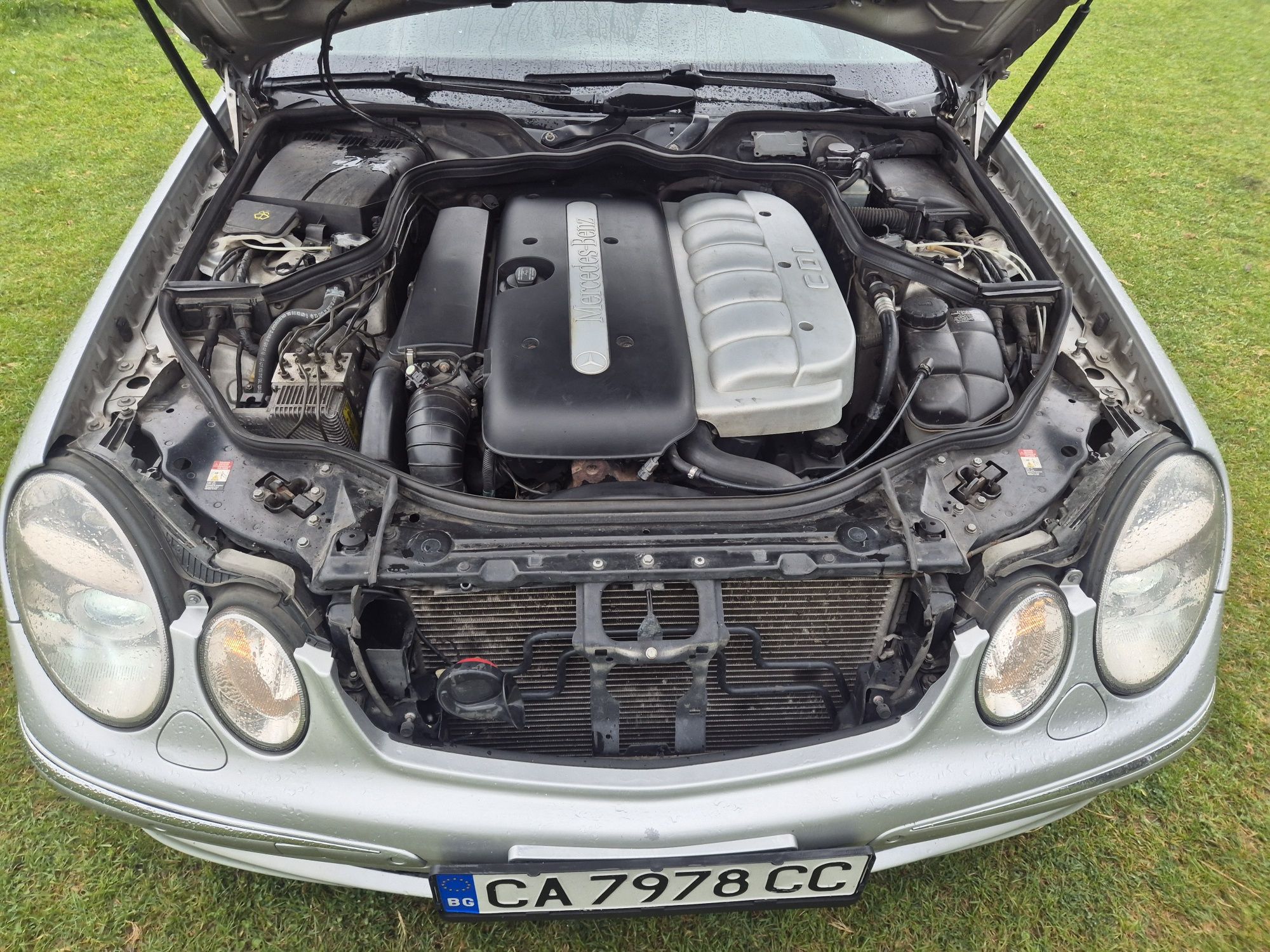 Mercedes-Benz 320