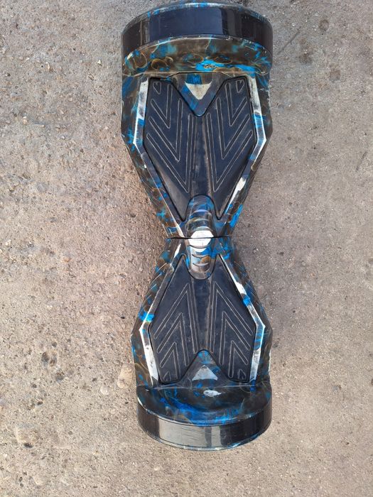 Vînd hoverboard 8 inch