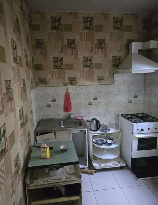 Срочно придётся 1/1/4 квартира ФЕРУЗА ЭКО БАЗАР 300