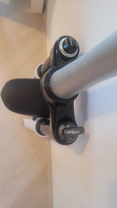 Furca SR Suntour Raidon 32 Air, Boost, 100mm, Remote Lockout, 27.5"