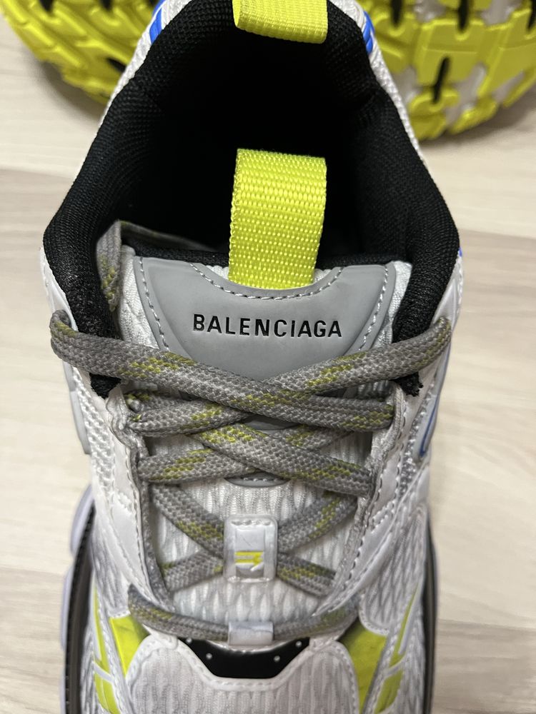 Balenciaga 10XL Alb si Galben