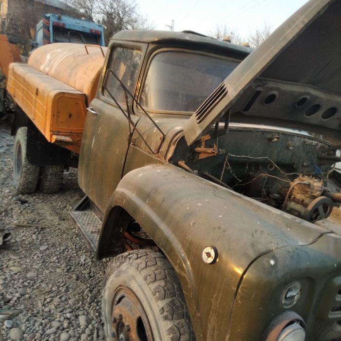 Zil vadavoz sotiladi.