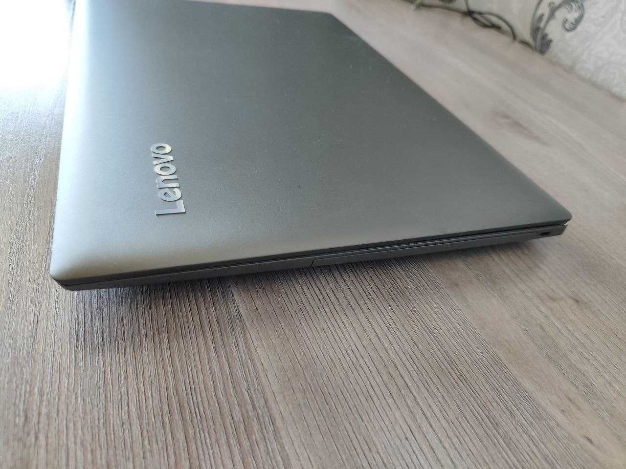 Ноутбук Lenovov Ideapad 520 отлично состояние
