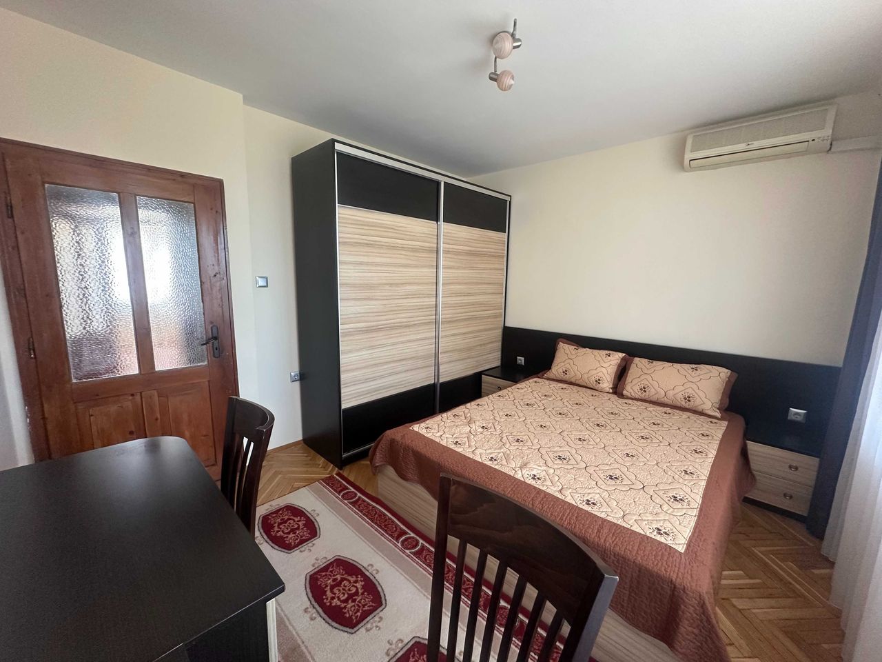 Дава се под наем Четиристаен апартамент в Варна, Виница - 110 кв.м за 637.5 € - Снимка #3