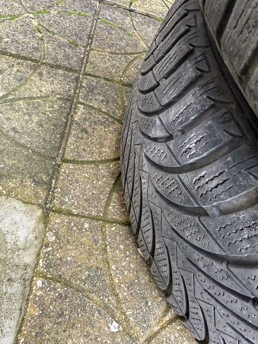 Продавам зимни гуми 205 55 16 KINGSTAR