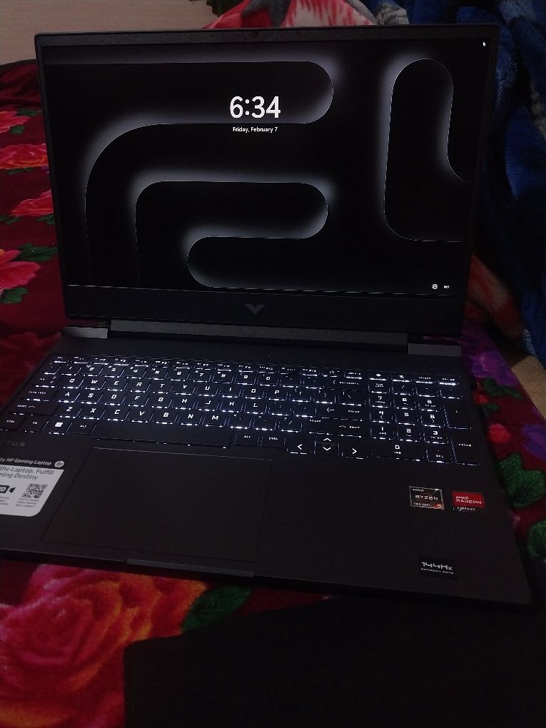 HP VICTUS 15 2025